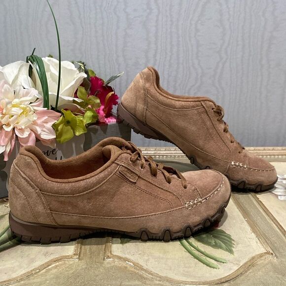 Skechers Relaxed Fit Bikers - Curbed Athletic Shoe Tan Suede Style #49336 Sz 7.5 - Picture 1 of 15